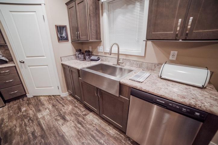 Westlake Ranch 28563D | 3 bedroom, 2 bathroom, 1493 sqft home | Built by Cavco - Dorchester in Dorchester, WI.