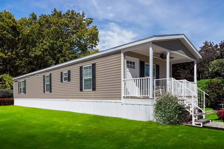 The Clarke 16762C | 2 bedroom, 2 bathroom, 1150 sqft home | Built by Cavco - Douglas in Douglas, GA.