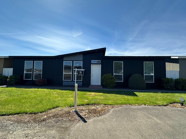 Canyon 27523C | 3 bedroom, 2 bathroom, 1388 sqft home | Built by Cavco - Millersburg in Millersburg, OR.