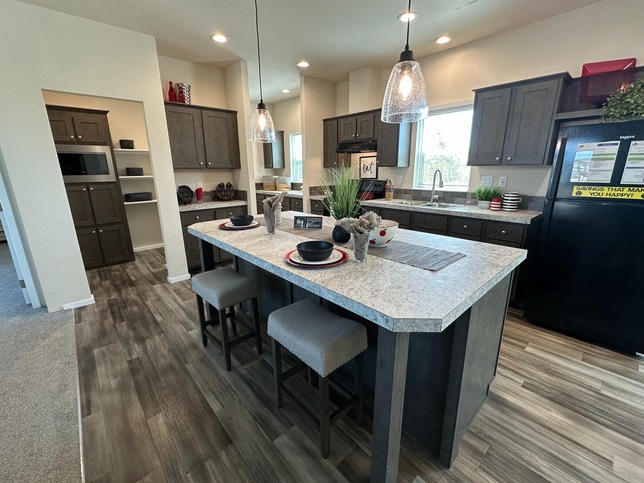 Canyon 27523C | 3 bedroom, 2 bathroom, 1388 sqft home | Built by Cavco - Millersburg in Millersburg, OR.