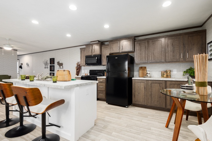 Eastland Concepts 16682B | 2 bedroom, 2 bathroom, 1020 sqft home. Built by Cavco - Shippenville in Shippenville, PA