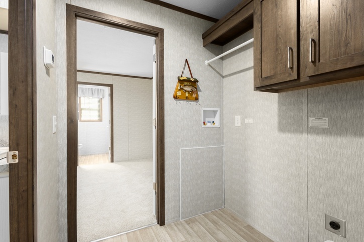 Eastland Concepts 16682B | 2 bedroom, 2 bathroom, 1020 sqft home. Built by Cavco - Shippenville in Shippenville, PA