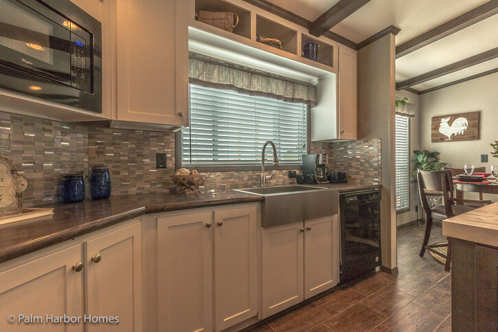Arlington 28483A | 3 bedroom, 2 bathroom, 1312 sqft home | Built by Cavco - Fort Worth in Fort Worth, TX.