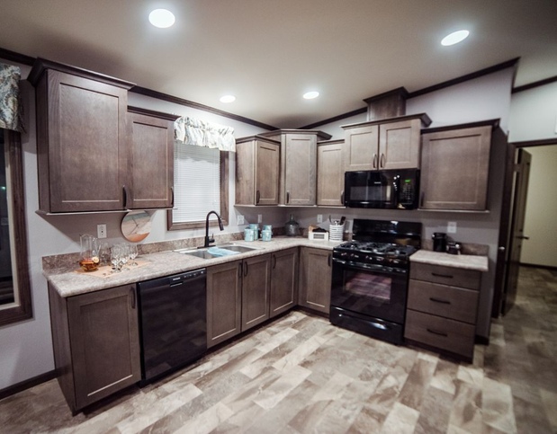 Outlook 16642A | 2 bedroom, 2 bathroom, 960 sqft home | Built by Cavco - Dorchester in Dorchester, WI.