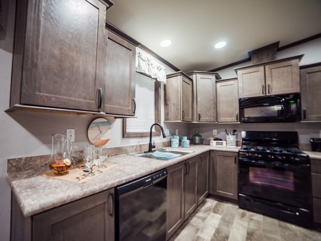 Outlook 16642A | 2 bedroom, 2 bathroom, 960 sqft home | Built by Cavco - Dorchester in Dorchester, WI.