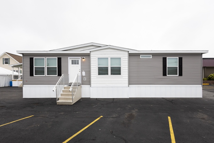 Elite 2 28483D | 3 bedroom, 2 bathroom, 1280 sqft home. Built by Cavco - Clarion in Shippenville, PA.