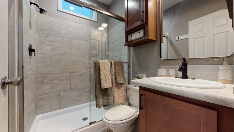 Lake Charles 13371A | 1 bedroom, 1 bathroom, 494 sqft home | Built by Cavco - Ocala in Ocala, FL.