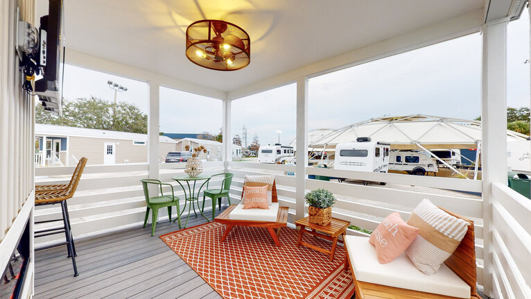 Lake Charles 13371A | 1 bedroom, 1 bathroom, 494 sqft home | Built by Cavco - Ocala in Ocala, FL.