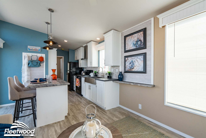 Vantage 12321S | 1 bedroom, 1 bathroom, 386 sqft park model home | Built by Cavco - Nampa in Nampa, ID.