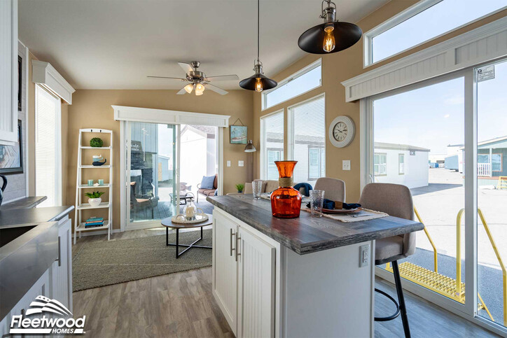 Vantage 12321S | 1 bedroom, 1 bathroom, 386 sqft park model home | Built by Cavco - Nampa in Nampa, ID.