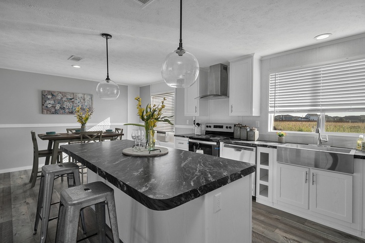 Valu Premier 32684G | 4 bedroom, 2 bathroom, 2085 sqft home | Built by Cavco - Seguin in Seguin, TX.