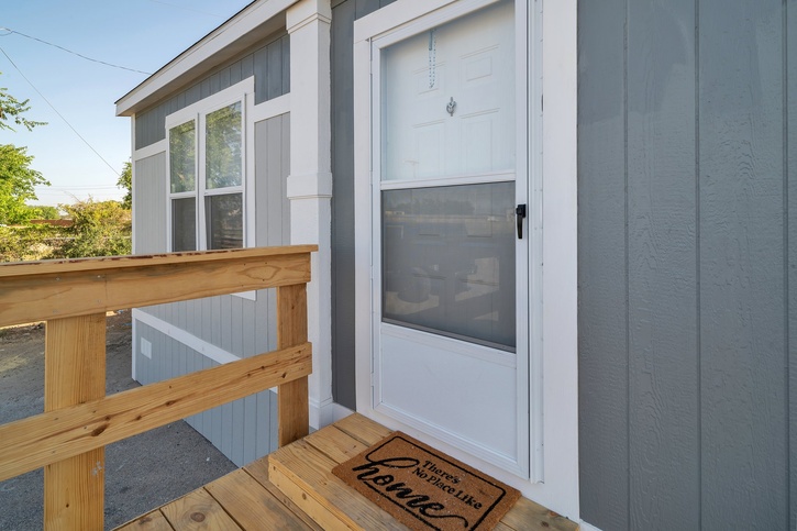 Valu Premier 32684G | 4 bedroom, 2 bathroom, 2085 sqft home | Built by Cavco - Seguin in Seguin, TX.