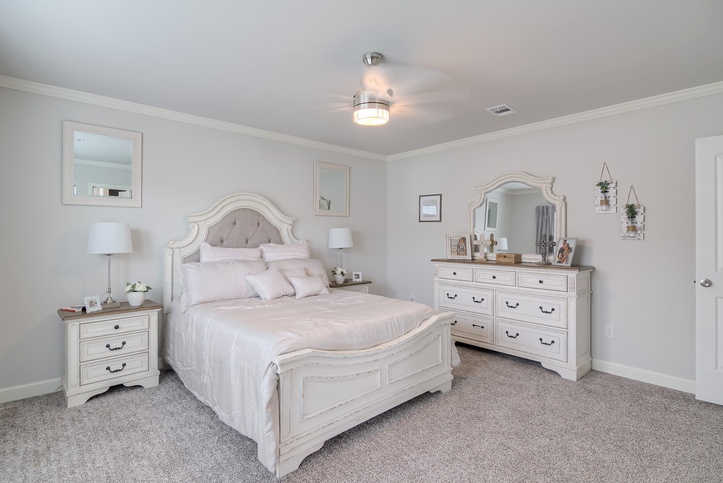 Boerne 5067 Classic II Series Manufactured Home Oklahoma City, OK
Primary Bedroom