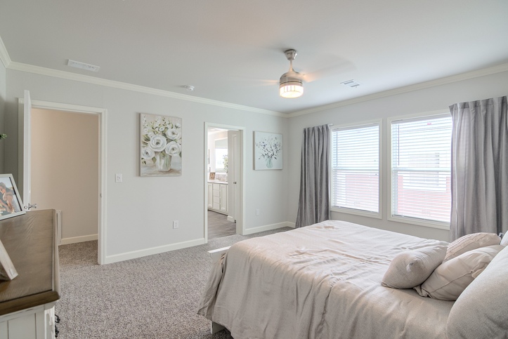 Boerne 5067 Classic II Series Manufactured Home Oklahoma City, OK
Primary Bedroom
