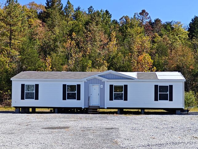 Champ 28563t Manufactured Home From Fleetwood Homes Norton Va