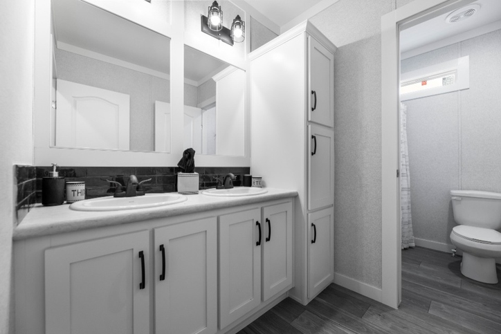 Apex 32763X | 3 bedroom, 2 bathroom, 2432 sqft home | Built by Cavco - Fort Worth in Fort Worth, TX.