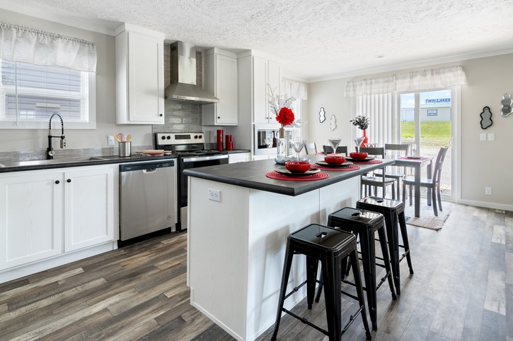Uproar 28483U | 3 bedroom, 2 bathroom, 1280 sqft home | Built by Cavco - Lafayette in Lafayette, TN.
