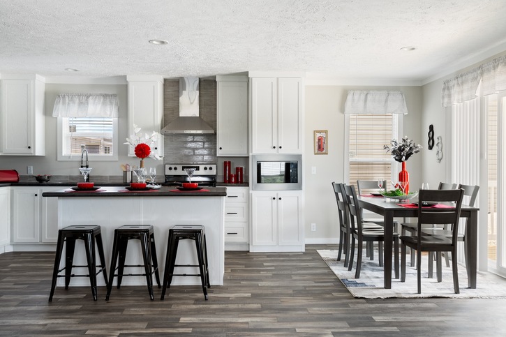 Uproar 28483U | 3 bedroom, 2 bathroom, 1280 sqft home | Built by Cavco - Lafayette in Lafayette, TN.