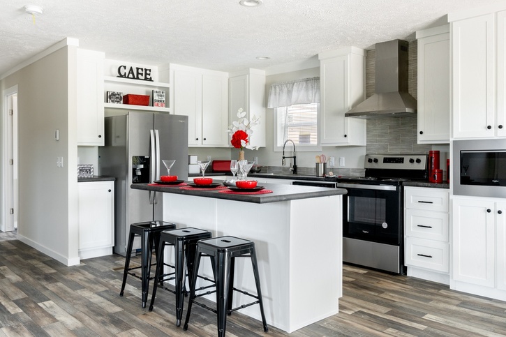 Uproar 28483U | 3 bedroom, 2 bathroom, 1280 sqft home | Built by Cavco - Lafayette in Lafayette, TN.