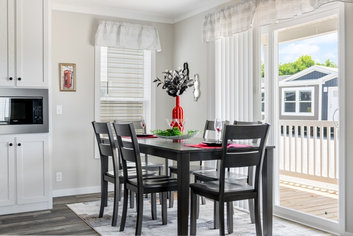 Uproar 28483U | 3 bedroom, 2 bathroom, 1280 sqft home | Built by Cavco - Lafayette in Lafayette, TN.