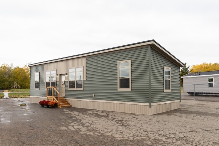 Outlook 16522A | 2 bedroom, 1 bathroom, 780 sqft home | Built by Cavco - Dorchester in Dorchester, WI.