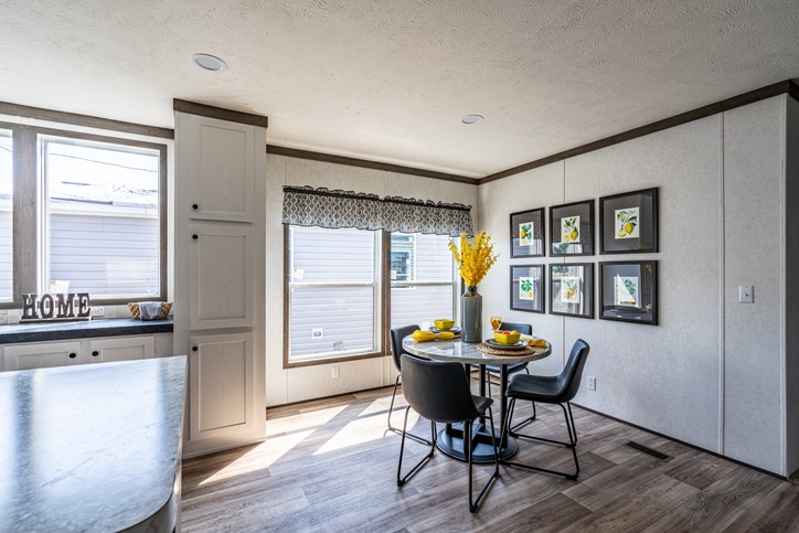 Entertainer | 4 bedroom, 2 bathroom, 2026 sqft home. Built by Cavco - Lafayette in Lafayette, TN.