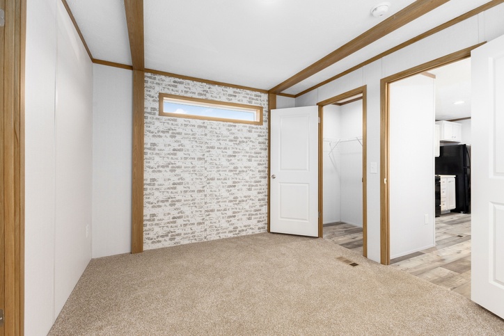 Beacon Prestige 14763B | 3 bedroom, 2 bathroom, 1013 sqft home. Built by Cavco - Shippenville in Shippenville, PA.