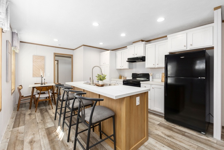 Beacon Prestige 14763B | 3 bedroom, 2 bathroom, 1013 sqft home. Built by Cavco - Shippenville in Shippenville, PA.