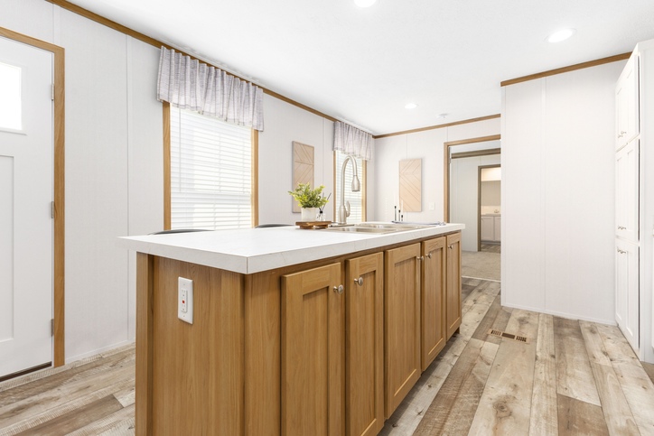 Beacon Prestige 14763B | 3 bedroom, 2 bathroom, 1013 sqft home. Built by Cavco - Shippenville in Shippenville, PA.