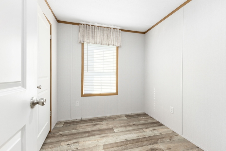 Beacon Prestige 14763B | 3 bedroom, 2 bathroom, 1013 sqft home. Built by Cavco - Shippenville in Shippenville, PA.
