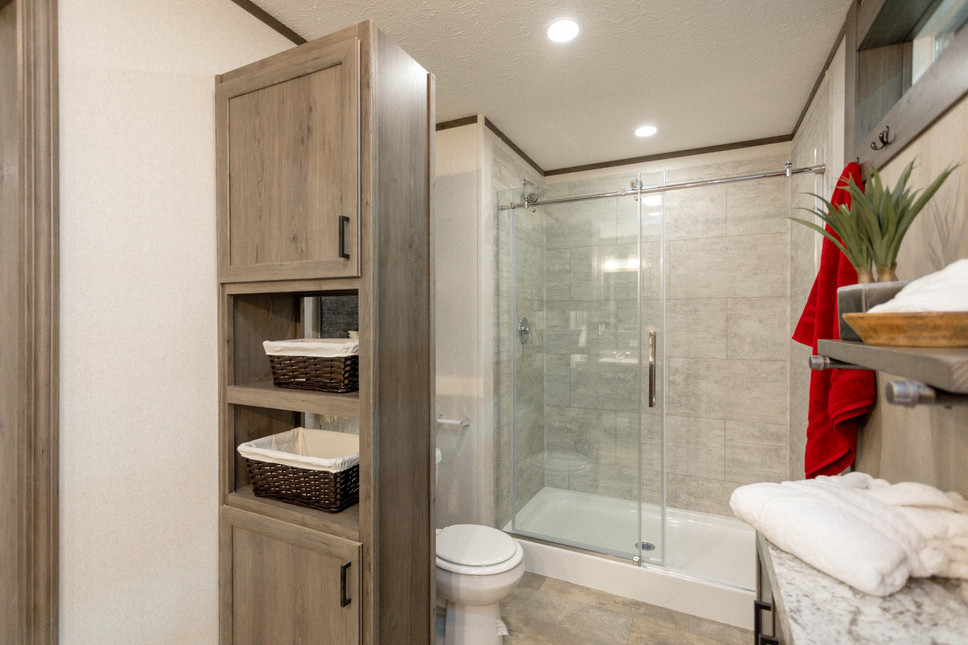 Master Bath - The Inspiration Series National 186545 Manufactured Home by Fairmont Homes