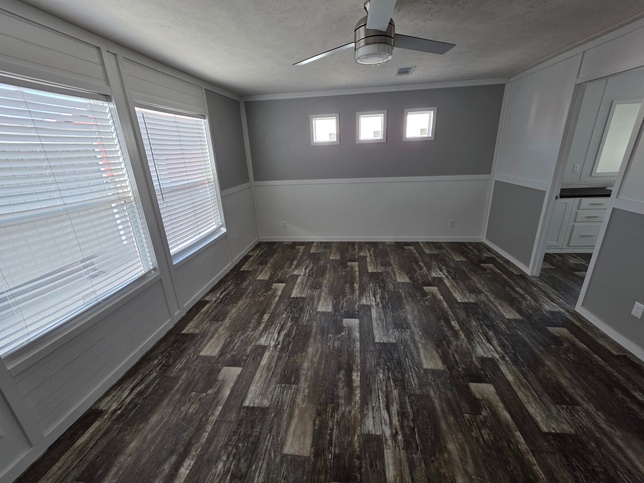 Momma got her closet - Kids got room - and Daddy got a GREAT $$ 28764F New Braunfels TX