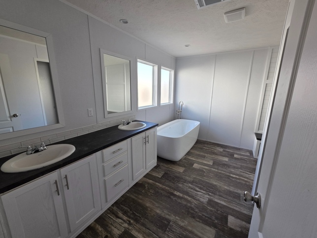 Momma got her closet - Kids got room - and Daddy got a GREAT $$ 28764F New Braunfels TX