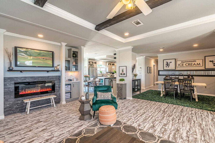 VINTAGE FARMHOUSE II Flex Fort Worth TX