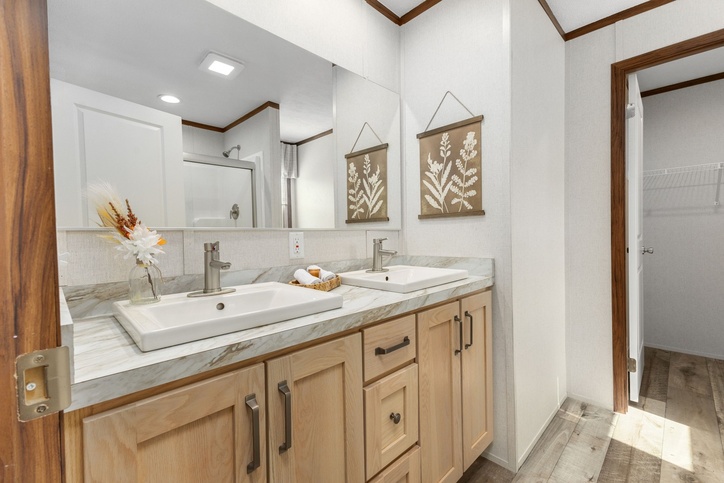 Elite 2 14682C | 2 bedroom, 2 bathroom, 907 sqft home. Built by Cavco - Clarion in Shippenville, PA.
