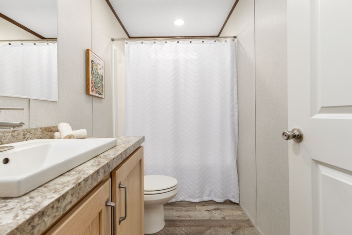 Elite 2 14682C | 2 bedroom, 2 bathroom, 907 sqft home. Built by Cavco - Clarion in Shippenville, PA.