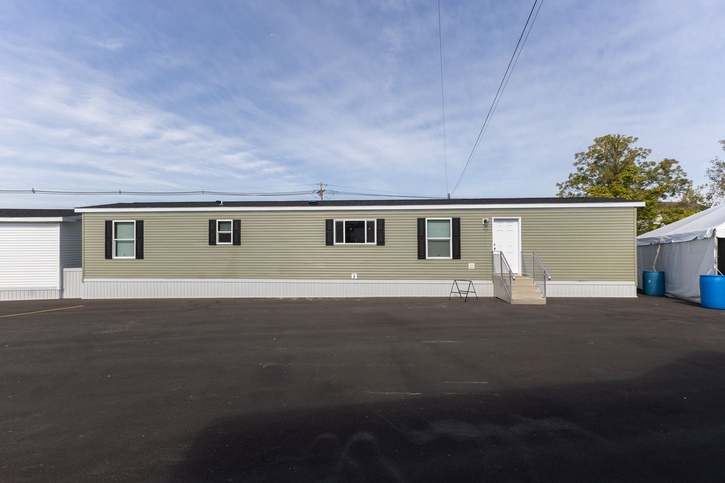 Elite 2 14682C | 2 bedroom, 2 bathroom, 907 sqft home. Built by Cavco - Clarion in Shippenville, PA.