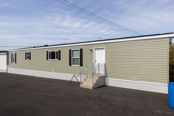 Elite 2 14682C | 2 bedroom, 2 bathroom, 907 sqft home. Built by Cavco - Clarion in Shippenville, PA.