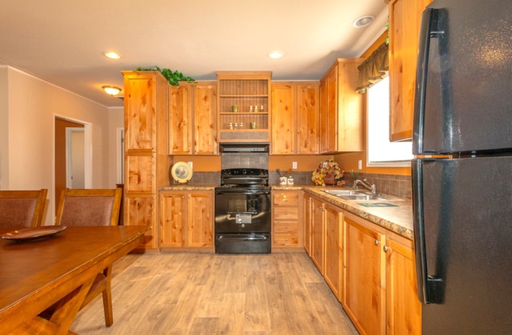 Heritage 30443E | 3 bedroom, 2 bathroom, 1312 sqft home | Built by Cavco - Fort Worth in Fort Worth, TX.