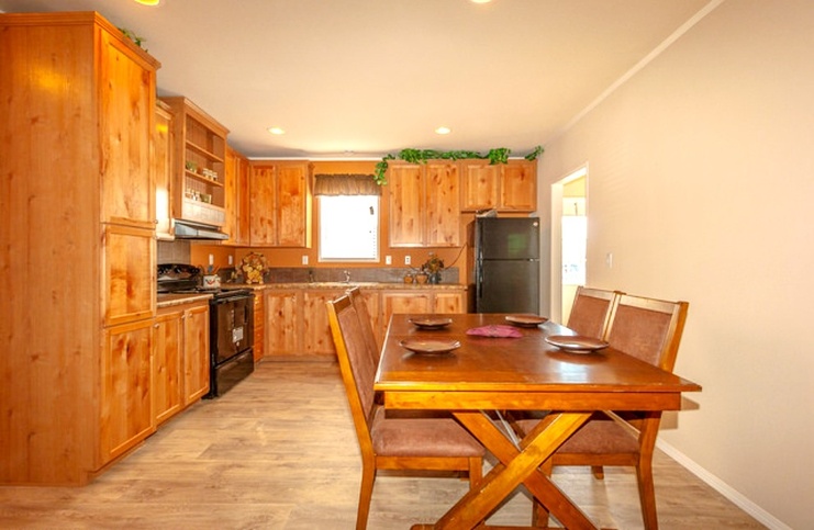 Heritage 30443E | 3 bedroom, 2 bathroom, 1312 sqft home | Built by Cavco - Fort Worth in Fort Worth, TX.
