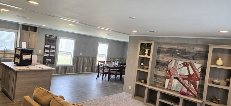 Move in READY!! Magnificent 7 2321 M7 Series Lytle TX