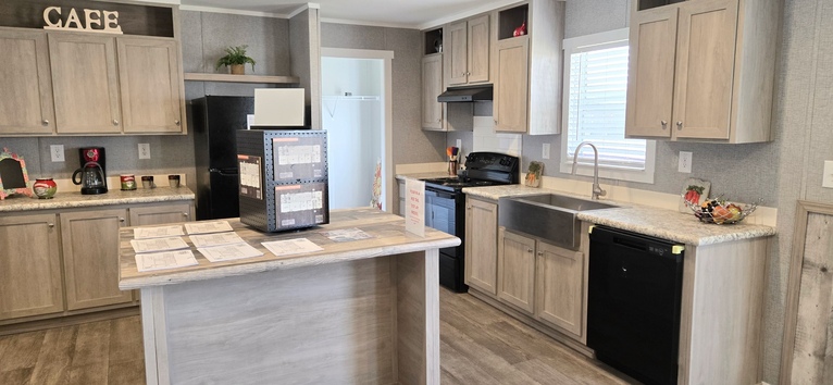 Move in READY!! Magnificent 7 2321 M7 Series Lytle TX