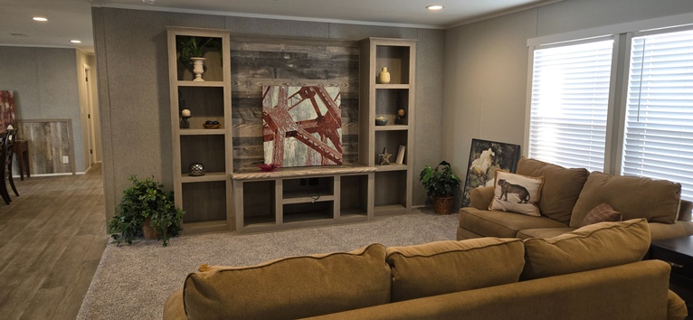 Move in READY!! Magnificent 7 2321 M7 Series Lytle TX