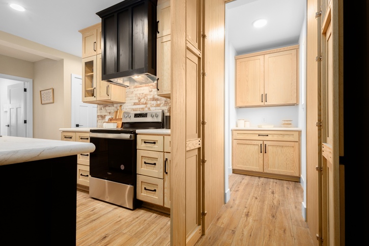 Manorwood Classic 32563AM | 3 bedroom, 2 bathroom, 1705 sqft home. Built by Cavco - Manorwood in Emlenton, PA.