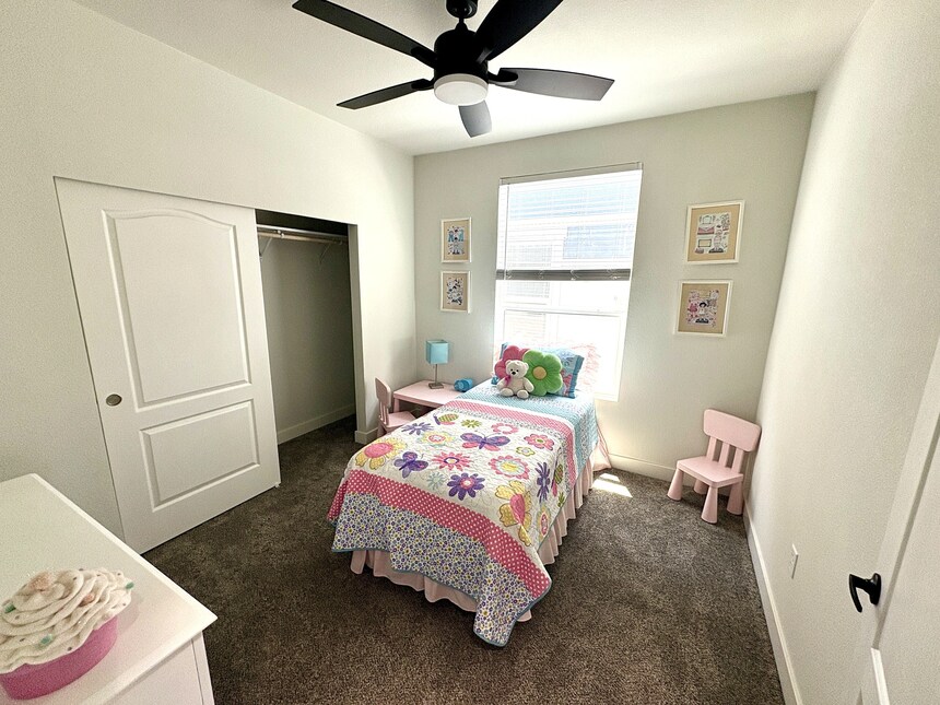 Pacific Palace - Bedroom 1 
