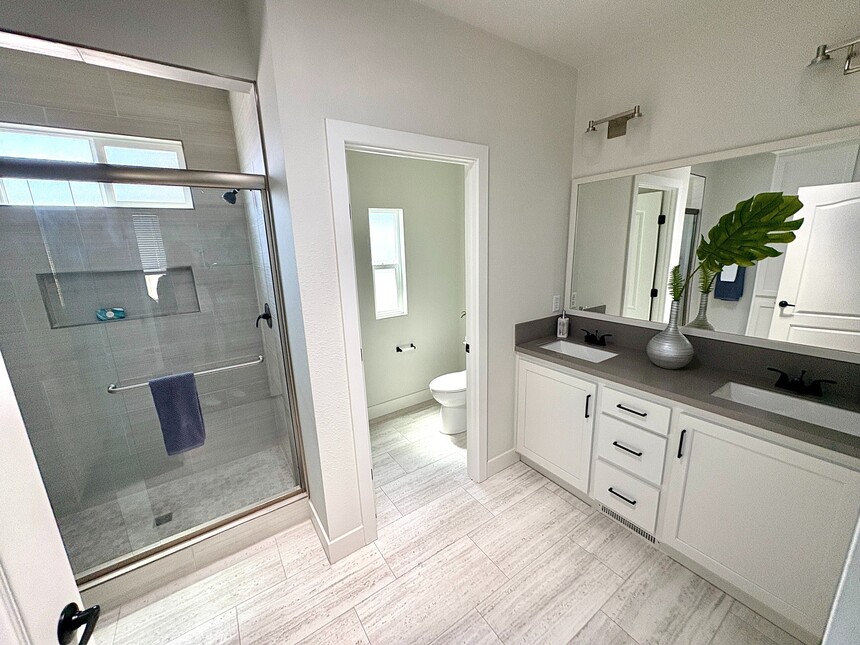 Pacific Palace - Walk-in Shower
