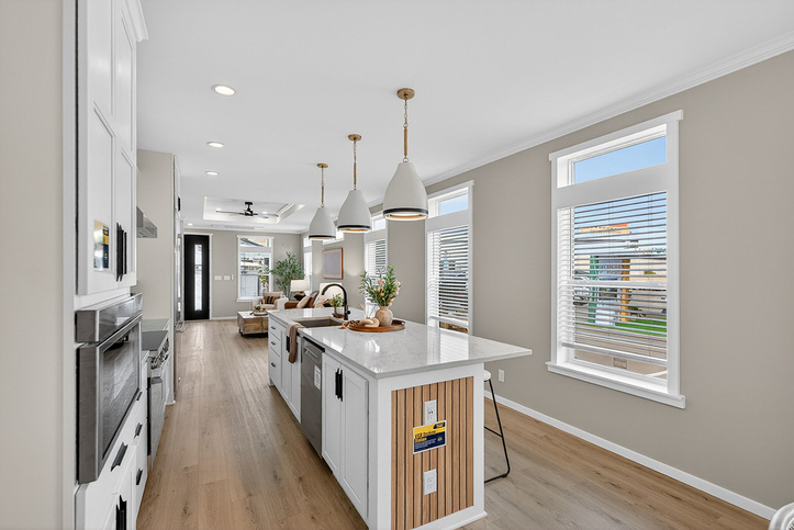 Echelon 28623A | 3 bedroom, 2 bathroom, 1613 sqft home. Built by Cavco - Plant City in Plant City, FL.