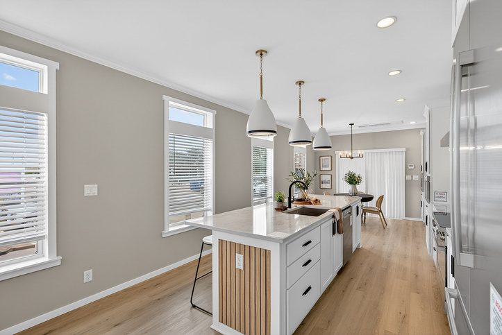 Echelon 28623A | 3 bedroom, 2 bathroom, 1613 sqft home. Built by Cavco - Plant City in Plant City, FL.