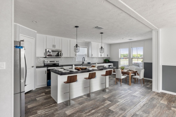 Verde Ranch 28603N | 3 bedroom, 2 bathroom, 1596 sqft home | Built by Cavco - Seguin in Seguin, TX.