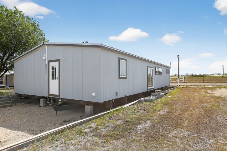 Hidden Shores 32563A | 3 bedroom, 2 bathroom, 1717 sqft home. Built by Cavco - Seguin in Seguin, TX.